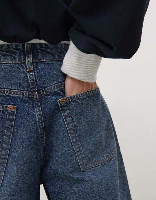 COLLUSION Denim X004 mid rise shorts i midwash - MBLUE - Image 4
