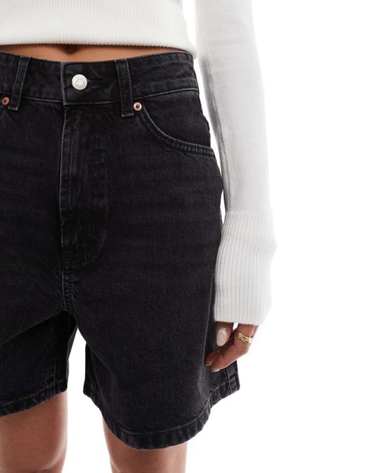 ASOS DESIGN denim dad short in wash black - Image 4