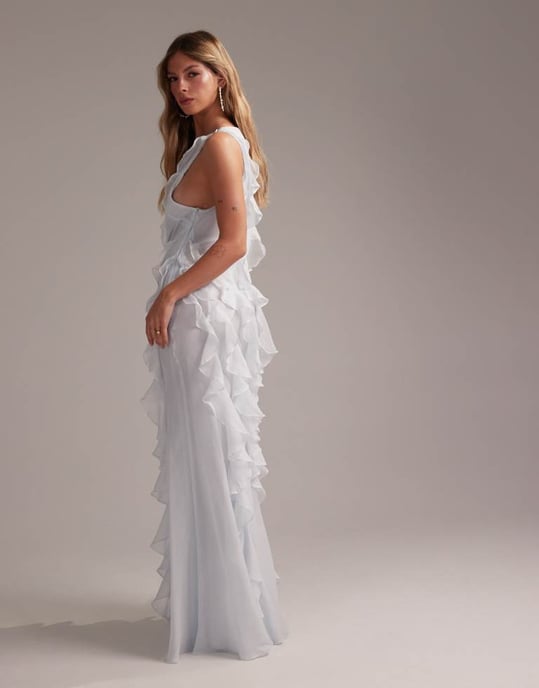ASOS DESIGN Brudnäbbars racernacke sned ruffle maxiklänning i ljusblått - Image 3