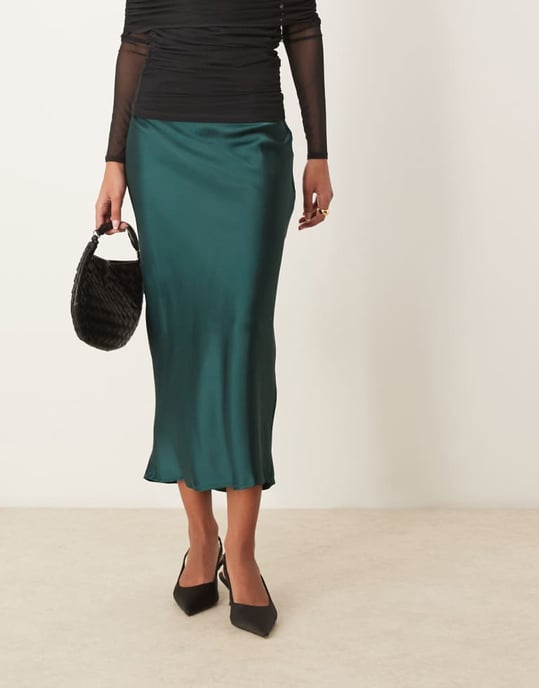 Gina Tricot satinmidikjol i mörkgrön - Image 3
