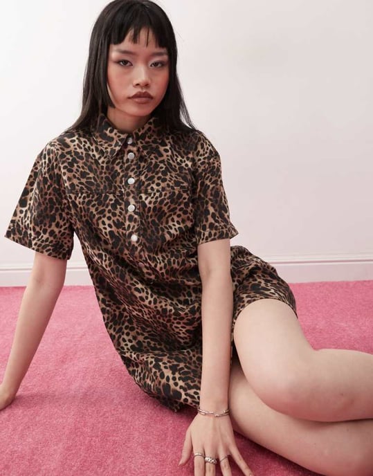 Monki oversized twill skjortklänning i leopardmönster - Image 2