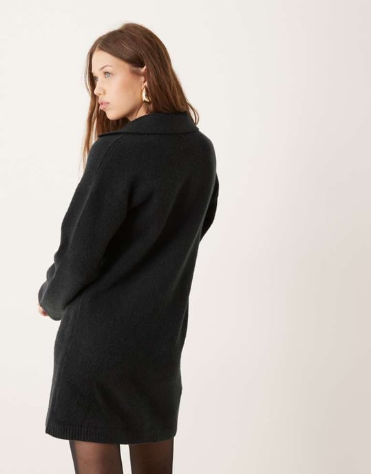 Abercrombie & Fitch long sleeve knitted dress in black with collar - Image 4