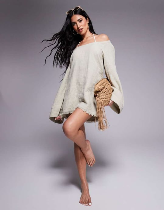 ASOS DESIGN Callie osttyg fransad långärmad strandklänning i tvättad salviagrön - Image 4