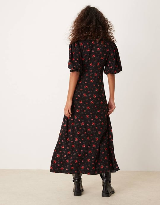 Miss Selfridge spetsdetalj knäppning maxi klänning i svart ros mönster - Image 3