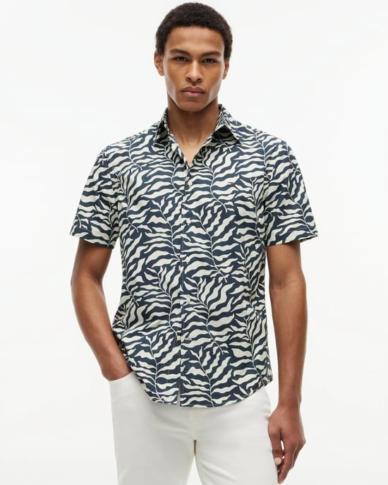Short Sleeve Shirt in Dark Blue - Image 1