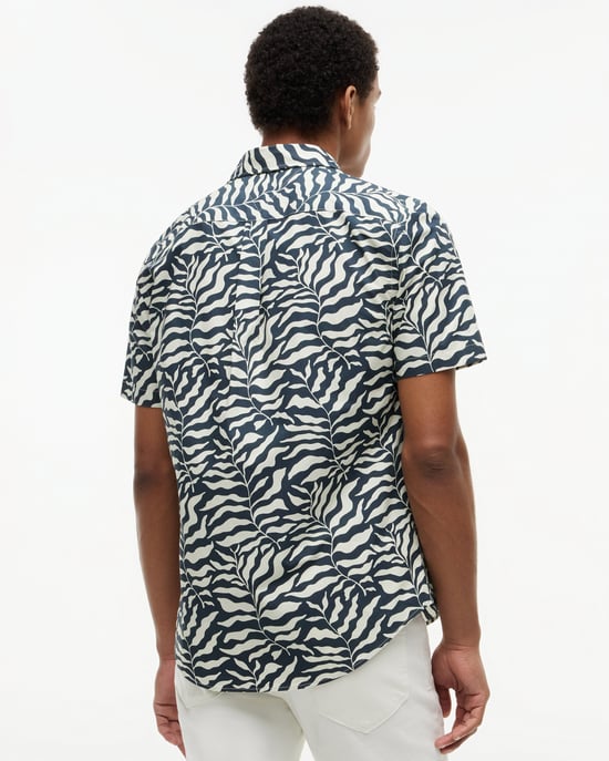 Short Sleeve Shirt in Dark Blue - Image 3