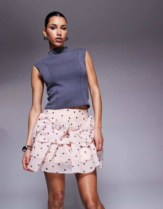 ASOS LUXE minikjol med hjärttryck och rosett framtill i rosa - Image 4