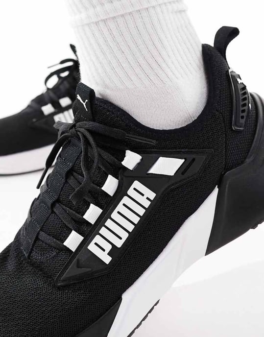 Puma Retaliate 3 träningsskor i svart och vitt - Image 4