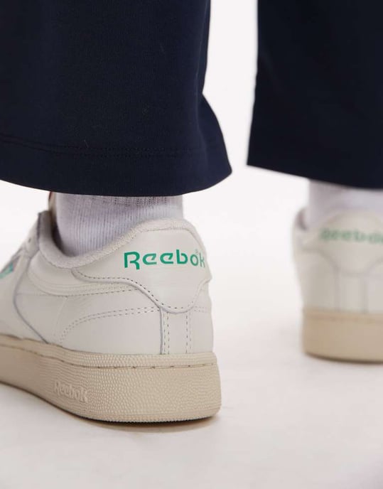 Reebok Club C 85-skor i off white - Image 3