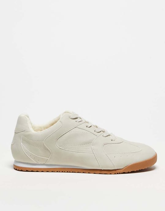 ASOS DESIGN sneakers i beige med frottéinredning - Image 1
