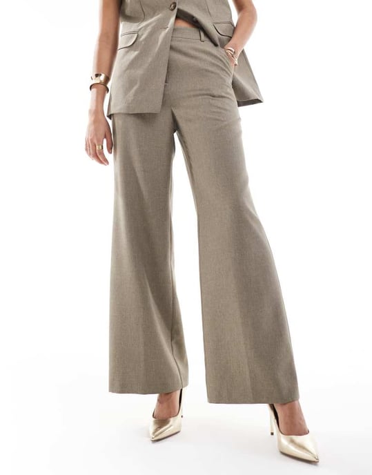 Miss Selfridge co-ord tailored wide leg trouser in khaki - Image 2