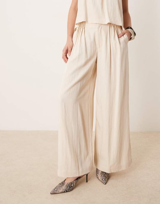 ASOS DESIGN micro pleat front wide leg trousers co-ord in buttermilk - Image 3