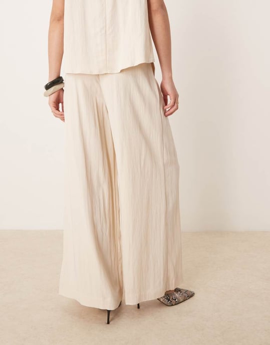 ASOS DESIGN micro pleat front wide leg trousers co-ord in buttermilk - Image 4