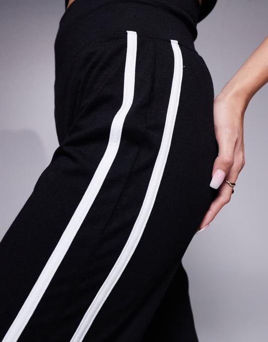 Kaiia side stripe yoga pant co-ord in black - Image 2