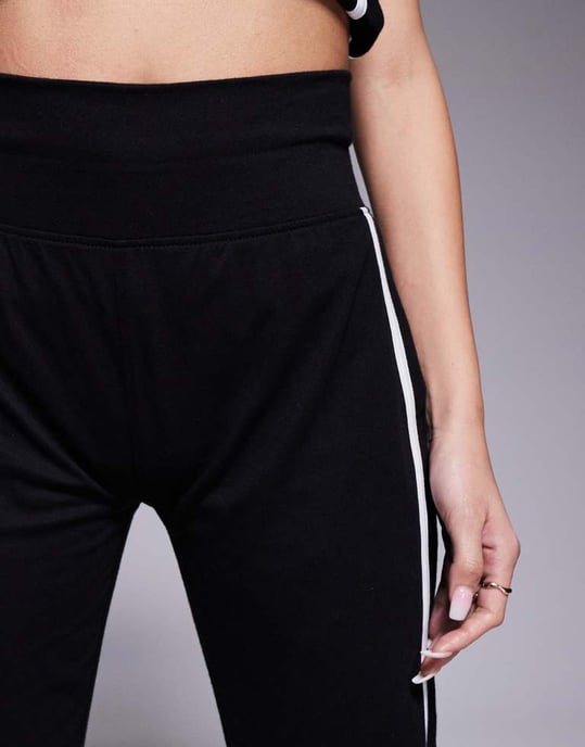 Kaiia side stripe yoga pant co-ord in black - Image 4