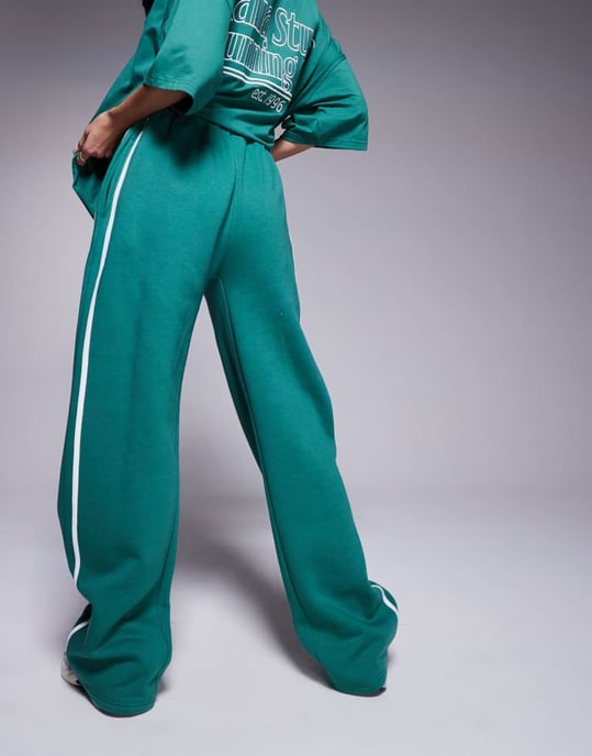 Kaiia wide leg side stripe jogger co-ord in green - Image 4