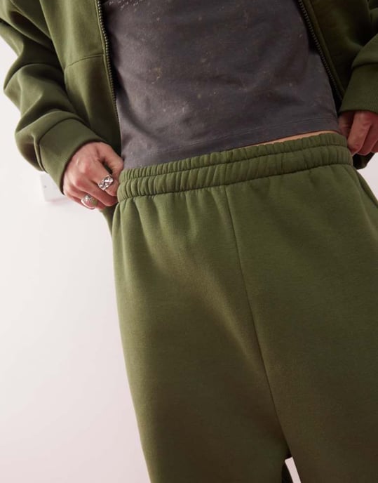 Återvunnen vintage bredbyx-jogger i khaki - Image 3