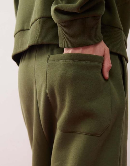 Återvunnen vintage bredbyx-jogger i khaki - Image 4