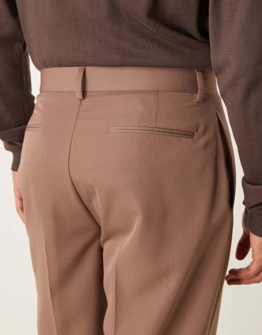 ASOS DESIGN oversized taperade kostymbyxor i brun - Image 4