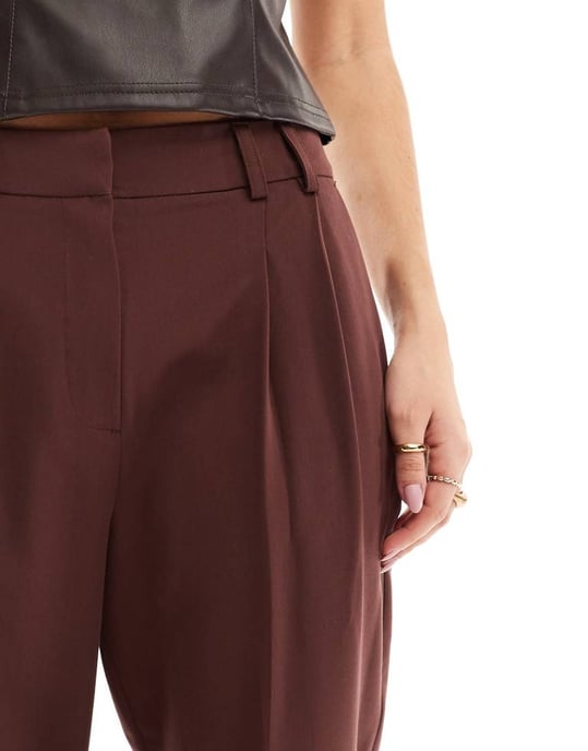 Miss Selfridge tailored straight leg trouser in chocolate - Image 4
