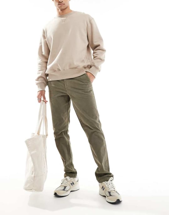 ASOS DESIGN slim cord chinos i tvättad khaki - Image 1