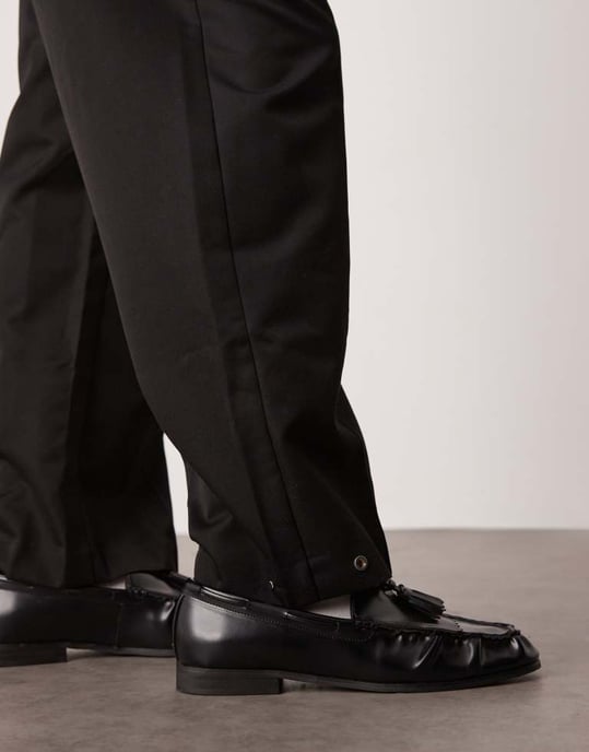 ASOS DESIGN pull on smart wide leg trousers with hem poppers in black - Image 4