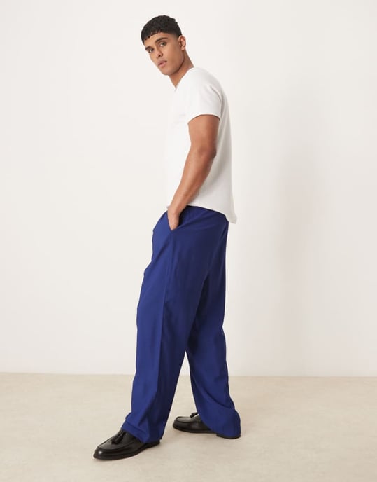 ASOS DESIGN smart vida byxor med elastisk midja i marinblå - Image 2