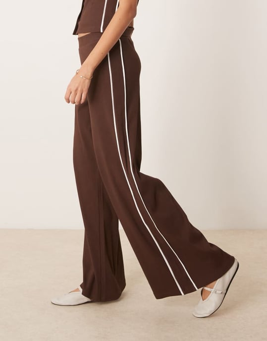 ASOS DESIGN co-ord super wide leg trouser with contrast piping in brown - Image 3