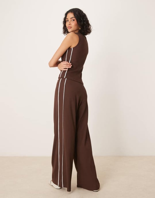 ASOS DESIGN co-ord super wide leg trouser with contrast piping in brown - Image 4