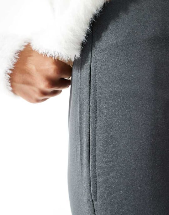 Vero Moda jerseytvålsuper vid byxor i asfaltgrå - Image 4