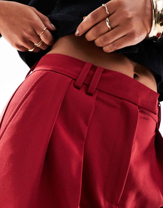 ASOS DESIGN tailored wide leg trousers with pleat detail in red - Image 4