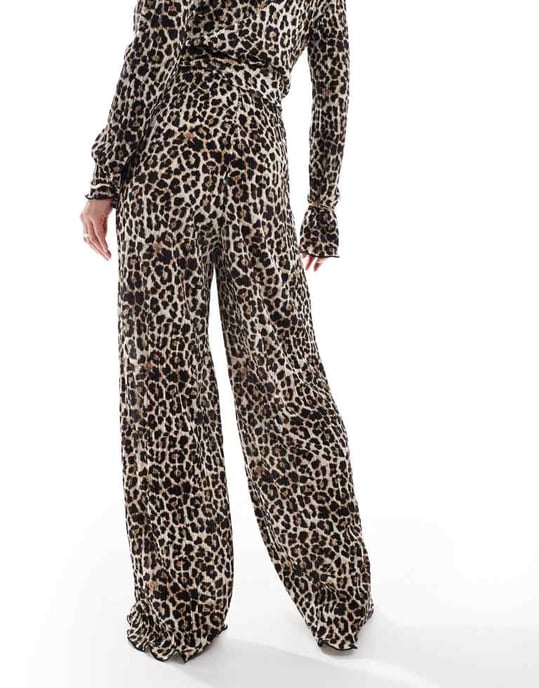 Pieces plisserad byxdress med vida ben i leopardmönster - Image 4
