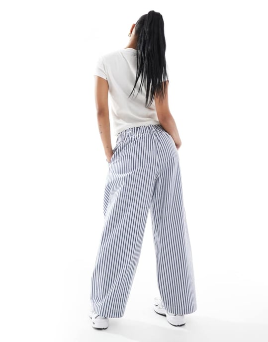 ASOS DESIGN Petite exaggerated pull on wide leg trousers in blue stripe - Image 4