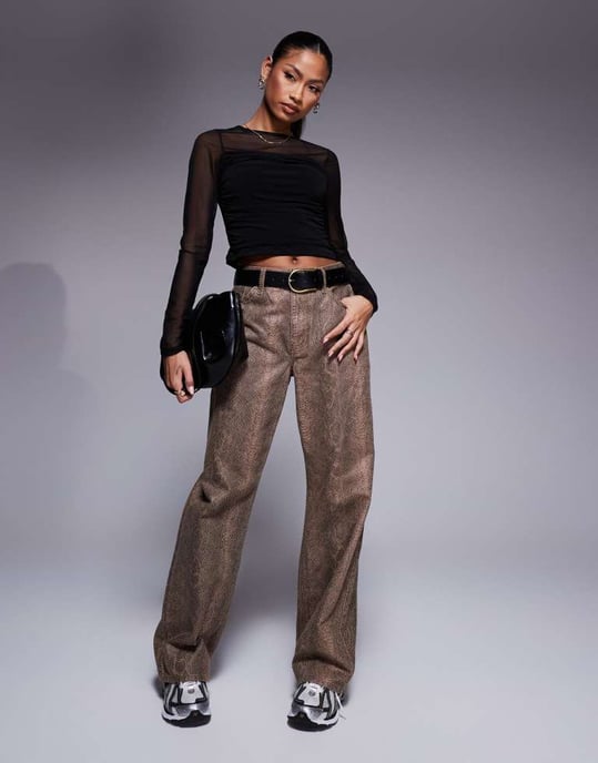 ASOS DESIGN nät draperad framsida långärmad topp i svart - Image 4