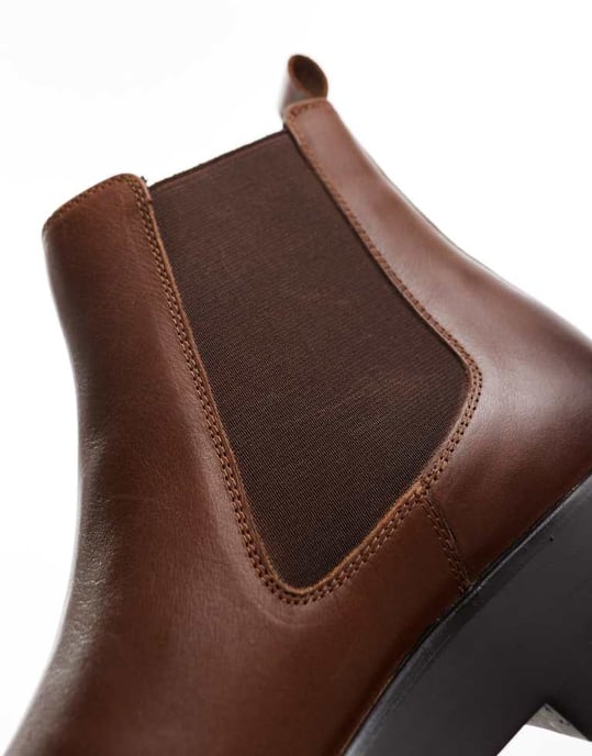 ASOS DESIGN chelsea boots in tan leather with cleated sole - Image 2