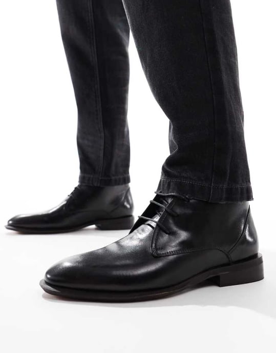 ASOS DESIGN snörning chukka stövlar i svart läder - Image 1