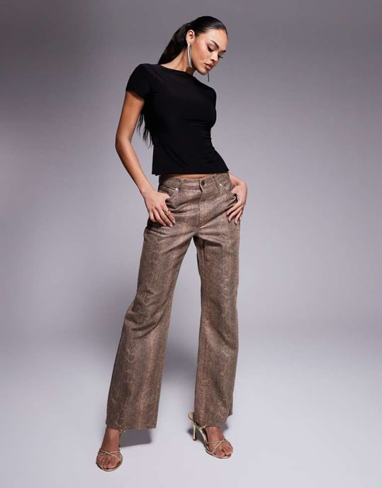 Kaiia exclusive double layered slinky cap sleeve side split top in black - Image 3