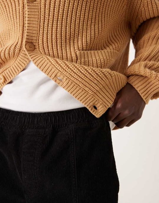 ASOS DESIGN raka corduroy cargobyxor i svart - Image 3