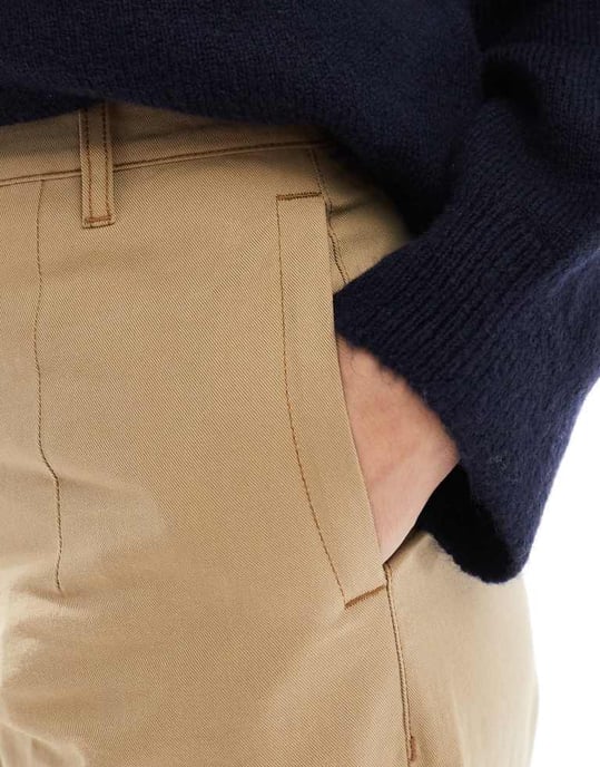 ASOS DESIGN tapered byxor med uppvikning i kamelfärg - TAN - Image 2