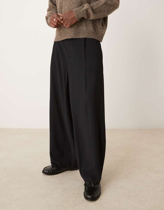 ASOS DESIGN smart extremt avsmalnande byxor med frontveck i svart - Image 1