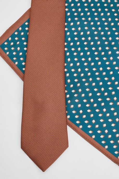 Rust Textured Tie and Patterned Pocket Square - Image 2
