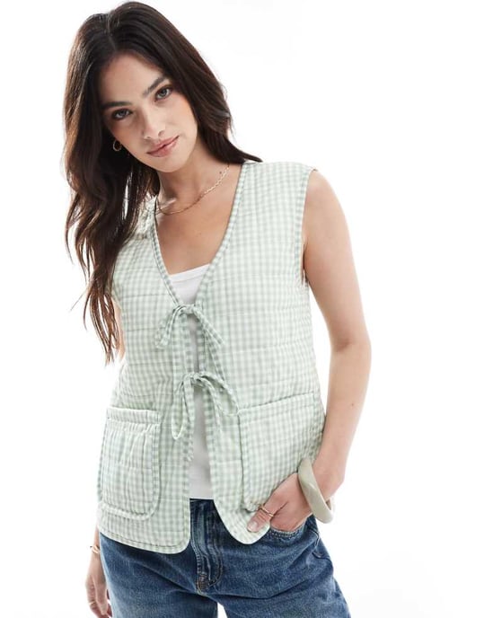 ONLY tie front quilted gilet in sage gingham check - Image 1