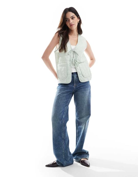 ONLY tie front quilted gilet in sage gingham check - Image 3