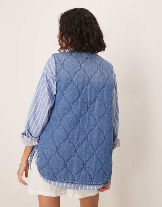 ASOS DESIGN denim quilted vest in midwash blue - Image 4