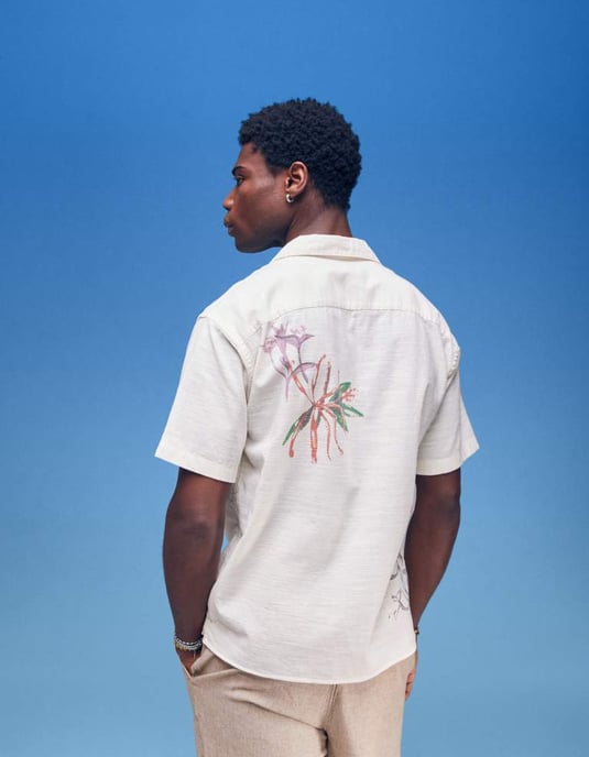 Jack & Jones krage skjorta med blommig konsttryck i vitt - Image 3