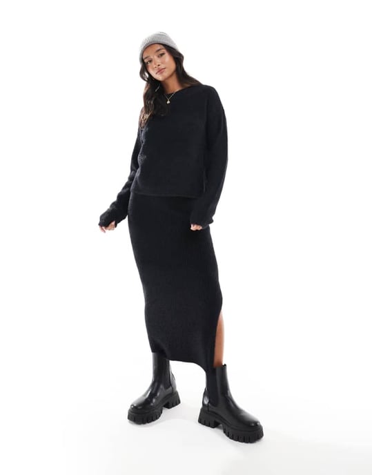 Vero Moda Petite fluffig kofta i svart - Image 2