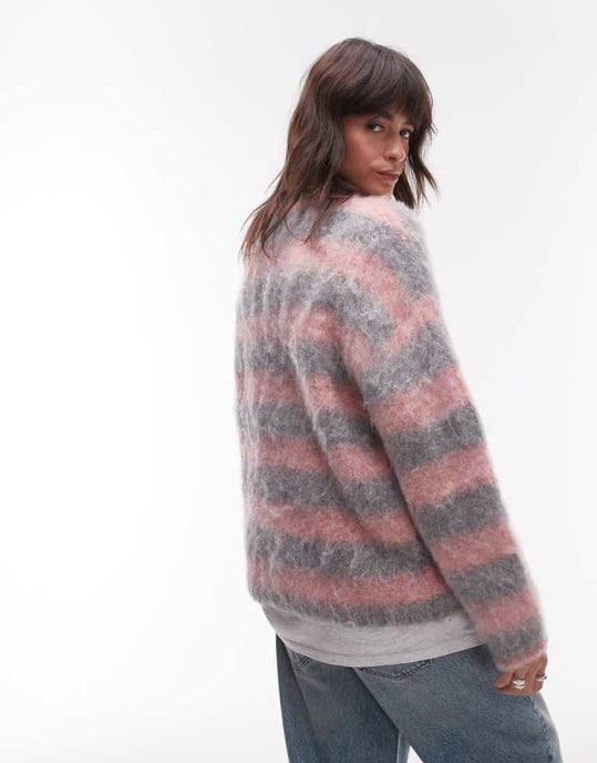 Topshop stickad ultra fluffig randig avslappnad jumper i rosa och grå - Image 4