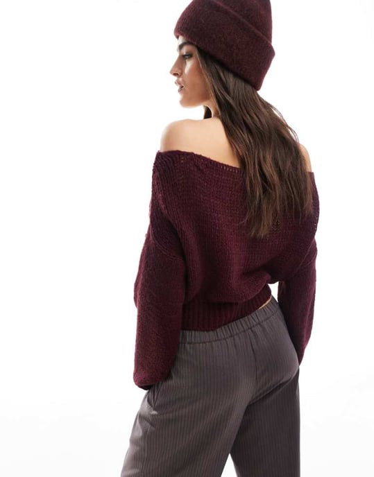Miss Selfridge off-shoulder stickad tröja i plommon - Image 4