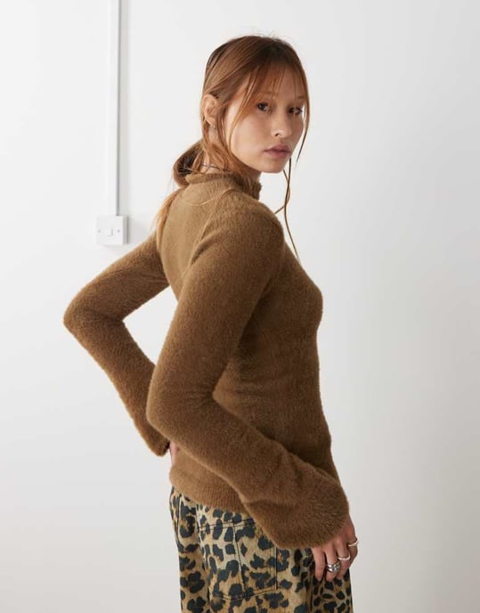 Weekday Jenny hairy knit jumper in brown - Image 4