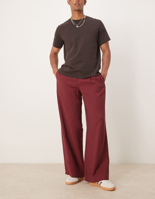 ASOS DESIGN avslappnade smarta byxor i vinröd - Image 1